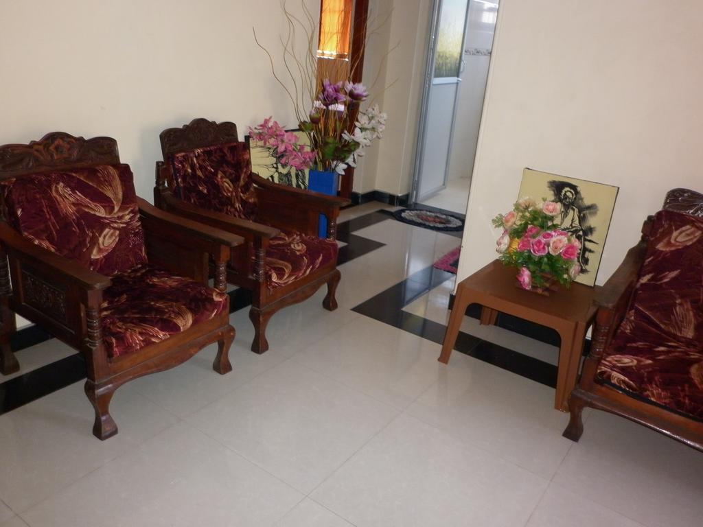 Seetha'S Hostel Negombo Buitenkant foto