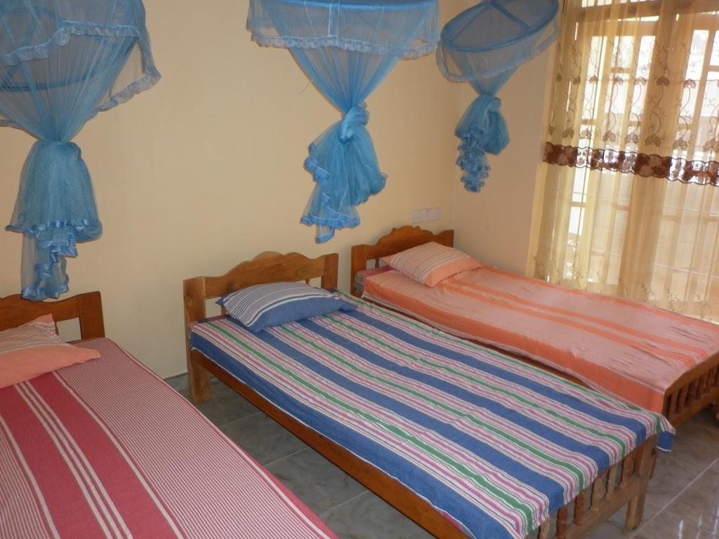 Seetha'S Hostel Negombo Buitenkant foto