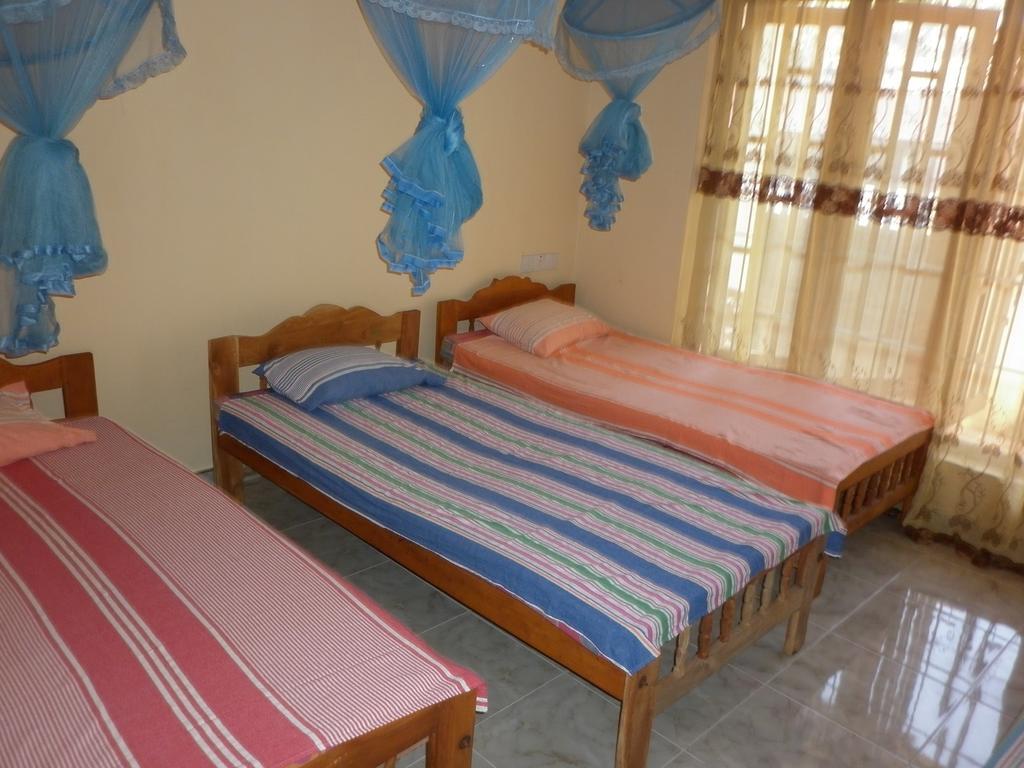 Seetha'S Hostel Negombo Buitenkant foto