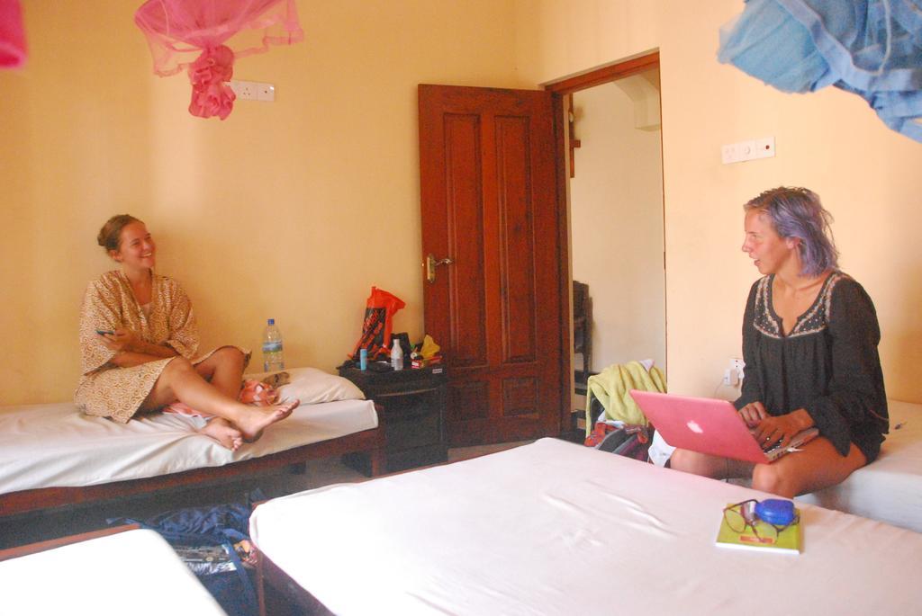 Seetha'S Hostel Negombo Buitenkant foto
